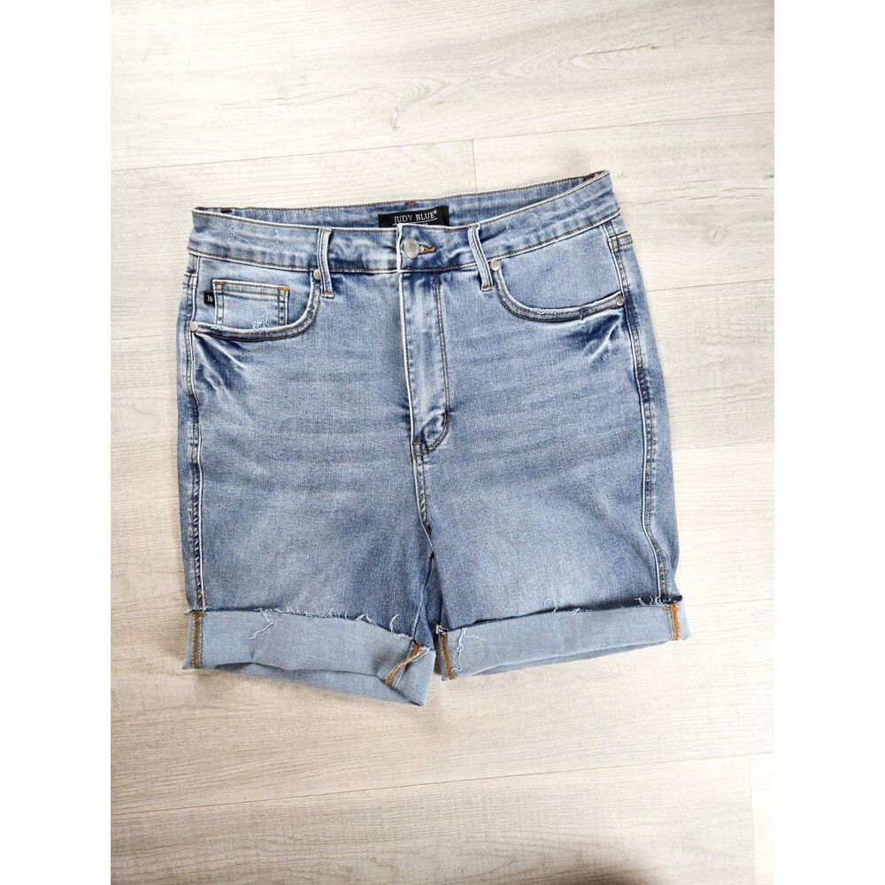 Judy Blue XL High Rise Cuffed Denim Shorts Sorbtek Moisture Wicking JB150205